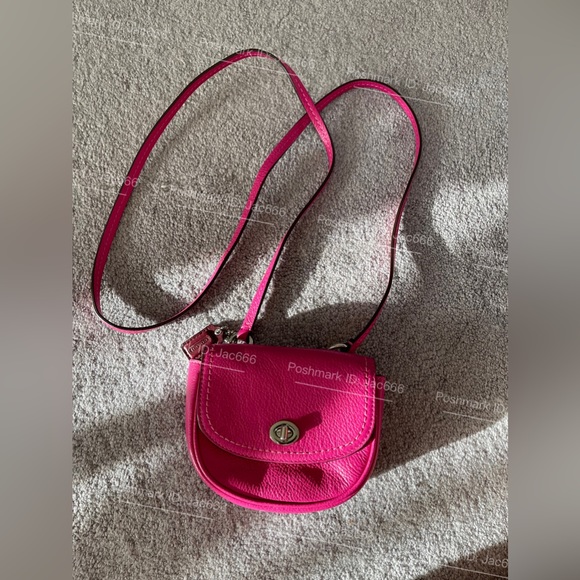 LIKE NEW 🩷 Authentic 🤎 Coach Vintage Monogram purse mini bag Crossbody Pouch - Picture 2 of 9